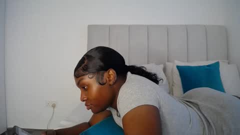 Snapshot of cute_ass18 chatting on 16, 9, 2025 Liya online show from 16, 9, 2025