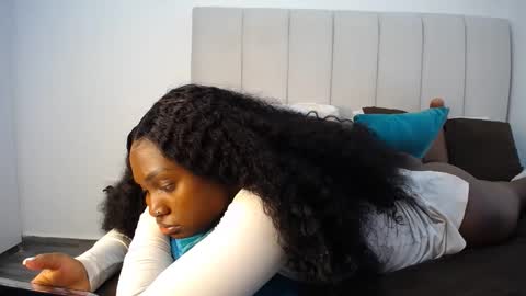 Snapshot of cute_ass18 chatting on 3, 11, 2025 Liya online show from 3, 11, 2025