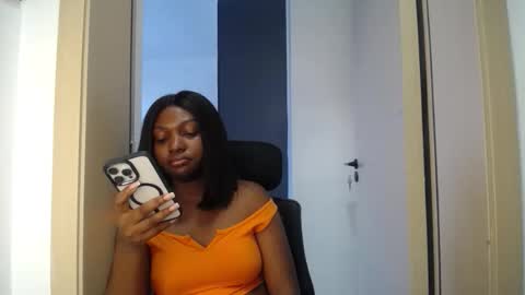 Snapshot of cute_ass18 chatting on 5, 2, 2026 Liya online show from 5, 2, 2026