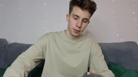 Snapshot of cute_brian chatting on 14, 5, 2026 Im Brian online show from 14, 5, 2026