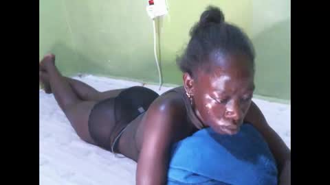 cute_doria online show from 8, 10, 2025