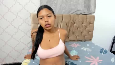 cute_ebony_18_ online show from 18, 11, 2025