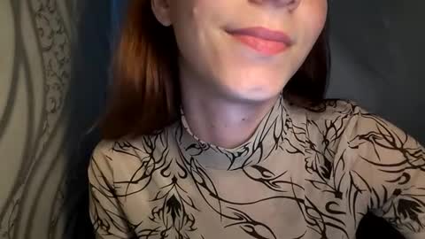 cute_foxis online show from 15, 6, 2026