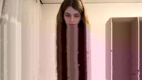 Snapshot of cute_kitte chatting on 1, 2, 2025 cute_kitte online show from 1, 2, 2025