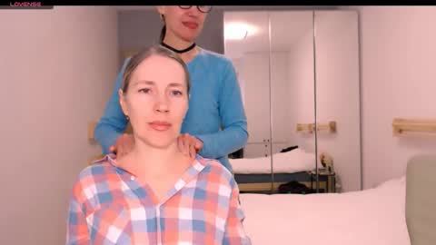 cute_lion_ online show from 12, 2, 2026