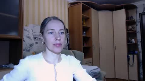 cute_lion_ online show from 1, 4, 2026