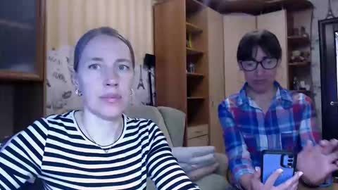 cute_lion_ online show from 14, 4, 2026