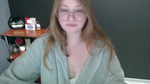 Snapshot of cute_minx chatting on 27, 12, 2024 Veronica online show from 27, 12, 2024