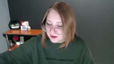 Snapshot of cute_minx chatting on 9, 1, 2025 Veronica online show from 9, 1, 2025