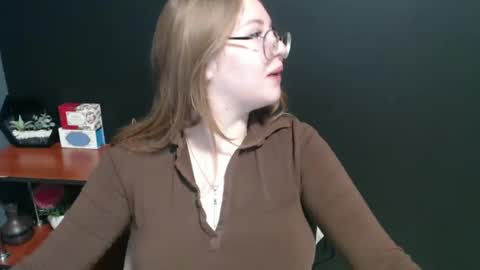 Snapshot of cute_minx chatting on 17, 1, 2025 Veronica online show from 17, 1, 2025