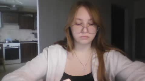 Snapshot of cute_minx chatting on 3, 2, 2025 Veronica online show from 3, 2, 2025