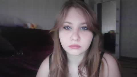 Snapshot of cute_minx chatting on 5, 2, 2025 Veronica online show from 5, 2, 2025