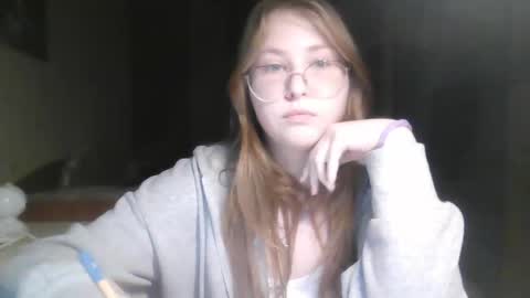 Snapshot of cute_minx chatting on 5, 3, 2025 Veronica online show from 5, 3, 2025