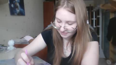 Snapshot of cute_minx chatting on 10, 3, 2025 Veronica online show from 10, 3, 2025