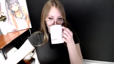 Snapshot of cute_minx chatting on 8, 6, 2026 Veronica online show from 8, 6, 2026