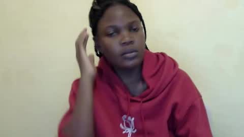 cute_roxie online show from 16, 12, 2024