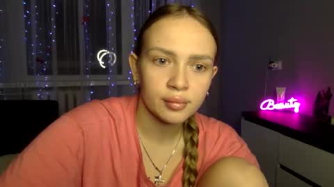 cute_shy06 online show from 21, 12, 2025
