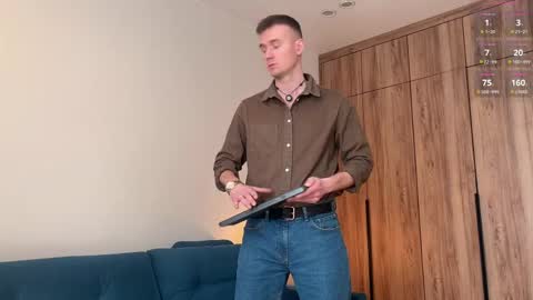 cute_skywalker online show from 12, 4, 2026