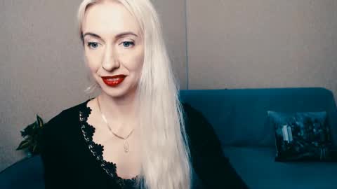 cute_smile_shy online show from 11, 2, 2025