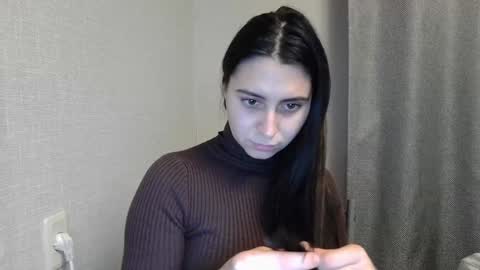 Snapshot of cute_strawberry_ chatting on 26, 12, 2024 cute_strawberry_ online show from 26, 12, 2024
