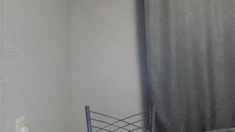 Snapshot of cute_strawberry_ chatting on 27, 12, 2024 cute_strawberry_ online show from 27, 12, 2024