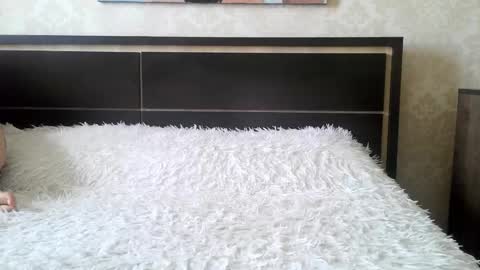 Snapshot of cute_strawberry_ chatting on 6, 10, 2025 cute_strawberry_ online show from 6, 10, 2025