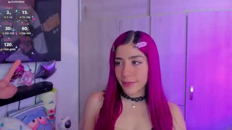 Snapshot of cute_sweetmontt chatting on 8, 3, 2026 katalinda montt online show from 8, 3, 2026