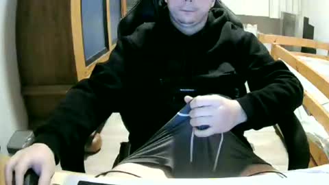 Cuteboy090 online show from 18, 2, 2026