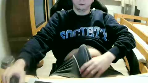 Cuteboy090 online show from 26, 2, 2026