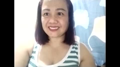 Snapshot of cutechey06 chatting on 22, 11, 2025 Sky online show from 22, 11, 2025