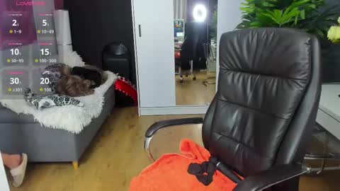 Snapshot of cutee_lexy chatting on 20, 11, 2025 Lexy online show from 20, 11, 2025