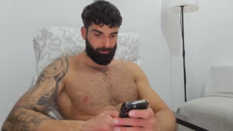 cuteeboy online show from 15, 2, 2025