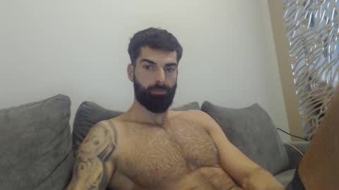 cuteeboy online show from 4, 11, 2025