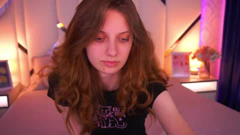 Snapshot of cuteefoxy chatting on 11, 5, 2026 Foxy online show from 11, 5, 2026