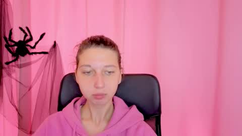 Elli online show from 10, 11, 2025