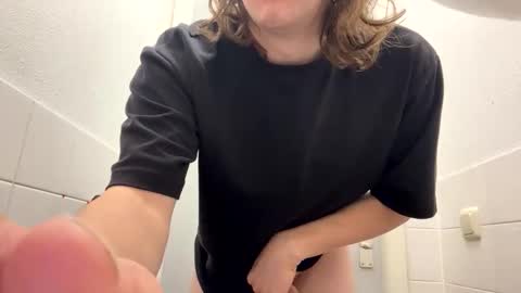 Snapshot of cuteguy6668889 chatting on 9, 1, 2026 Cutegoth online show from 9, 1, 2026