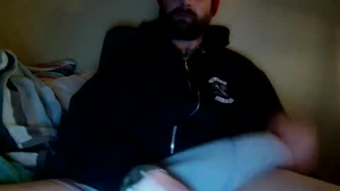 Snapshot of cutehungboi chatting on 4, 11, 2025 cutehungboi online show from 4, 11, 2025