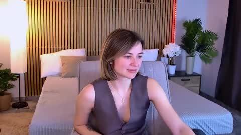 Snapshot of cutemirage chatting on 30, 4, 2026 cutemirage online show from 30, 4, 2026