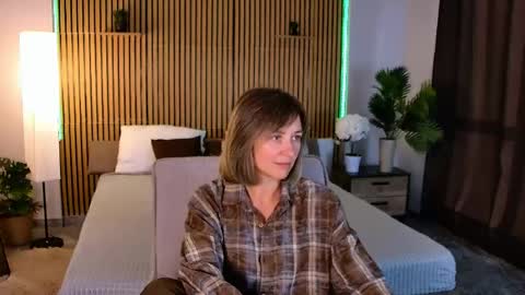 Snapshot of cutemirage chatting on 26, 5, 2026 cutemirage online show from 26, 5, 2026