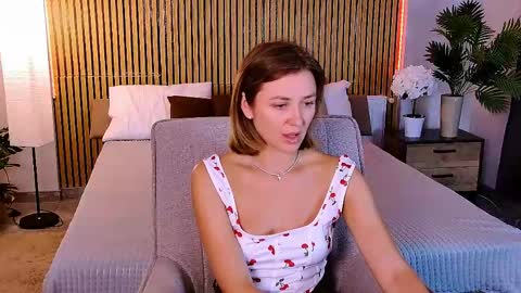 Snapshot of cutemirage chatting on 10, 6, 2026 cutemirage online show from 10, 6, 2026