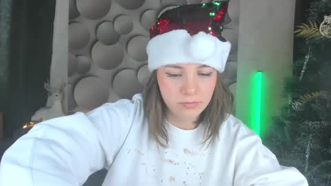 Snapshot of cutesmile_sharon chatting on 22, 12, 2024 cutesmile sharon online show from 22, 12, 2024