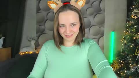 Snapshot of cutesmile_sharon chatting on 30, 12, 2024 cutesmile sharon online show from 30, 12, 2024