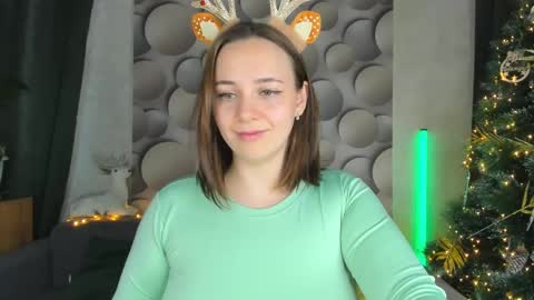 Snapshot of cutesmile_sharon chatting on 30, 12, 2024 cutesmile sharon online show from 30, 12, 2024