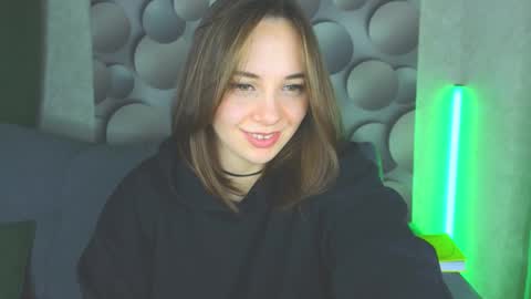 Snapshot of cutesmile_sharon chatting on 13, 2, 2025 cutesmile sharon online show from 13, 2, 2025