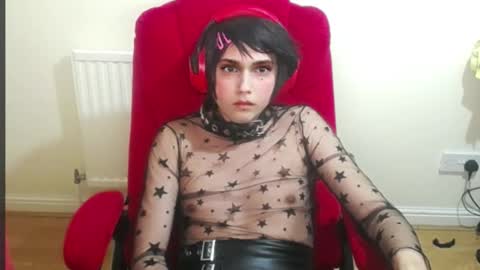 Snapshot of cutest_princess chatting on 6, 11, 2025 cutest_princess online show from 6, 11, 2025