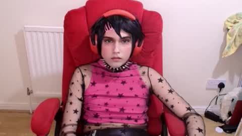 Snapshot of cutest_princess chatting on 25, 11, 2025 cutest_princess online show from 25, 11, 2025