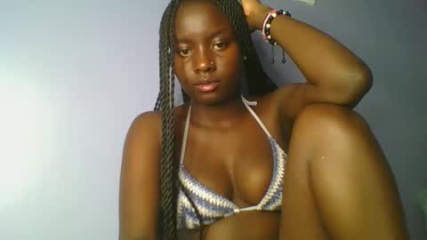 Snapshot of cutie_choco chatting on 15, 12, 2025 cutie_choco online show from 15, 12, 2025