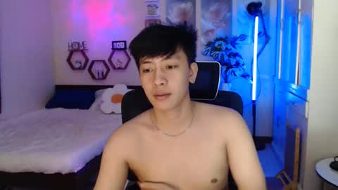 Snapshot of cutie_cumshow chatting on 16, 1, 2026 Neil Taylor online show from 16, 1, 2026