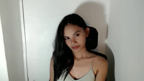 cutiee_lily2 online show from 29, 5, 2026