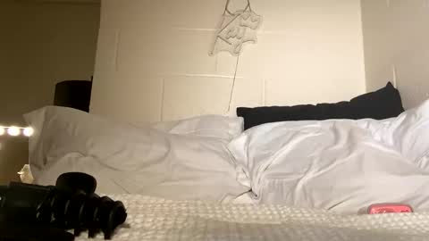 cutieeeva online show from 23, 2, 2026